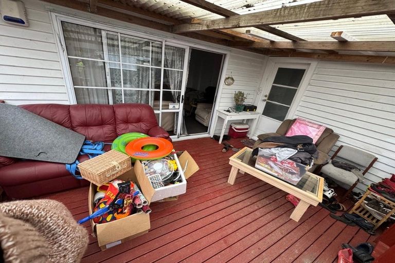 Photo of property in 12 Metcalfe Road, Ranui, Auckland, 0612