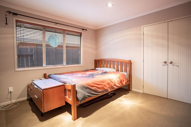 Photo of property in 7 Rothesay Place, Highbury, Palmerston North, 4412