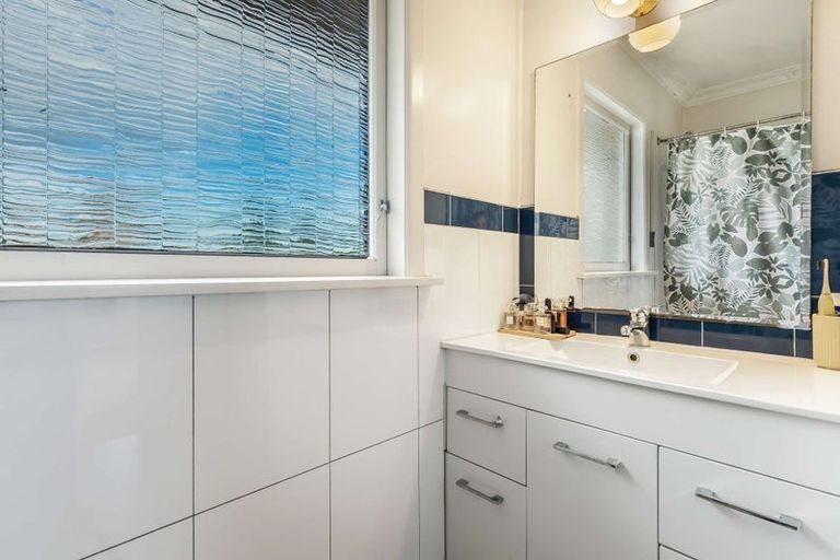 Photo of property in 8 The Drive, Brookfield, Tauranga, 3110