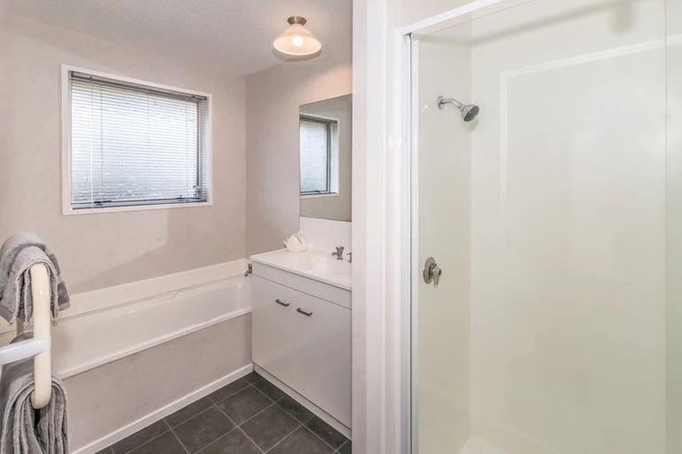 Photo of property in 2/6 Cam Place, Harewood, Christchurch, 8051