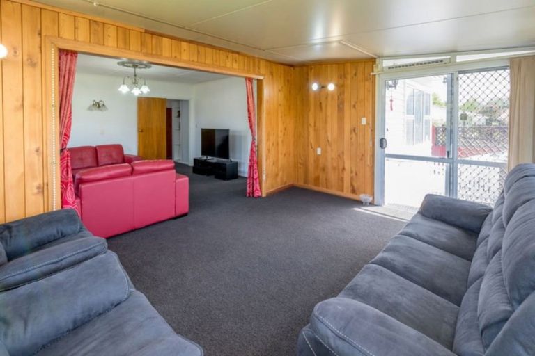 Photo of property in 21 Gordon Place, Levin, 5510