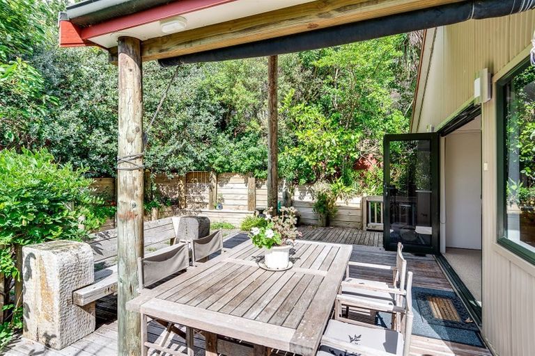 Photo of property in 6a Kokako Place, Taradale, Napier, 4112