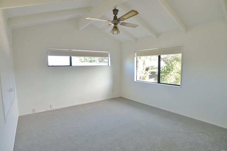 Photo of property in 83 Hobsonville Road, West Harbour, Auckland, 0618