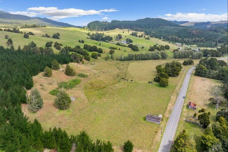 Photo of property in 137 Opouteke Road, Kaihu, Dargaville, 0379