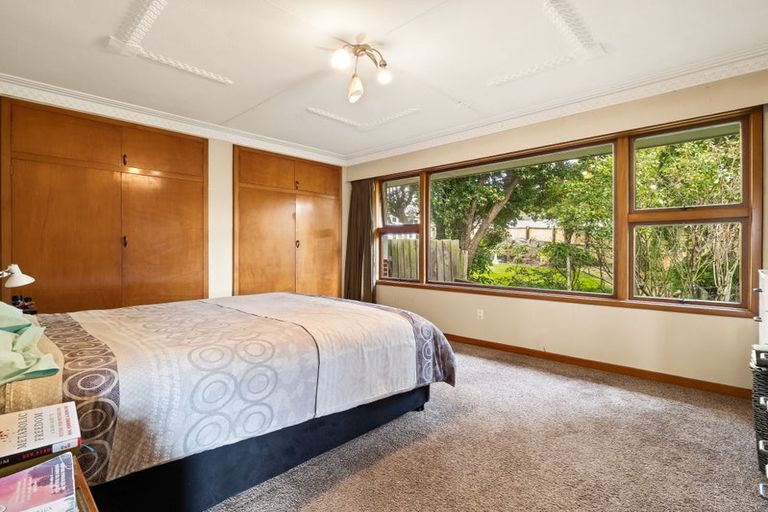 Photo of property in 15 Middleton Road, Kew, Dunedin, 9012