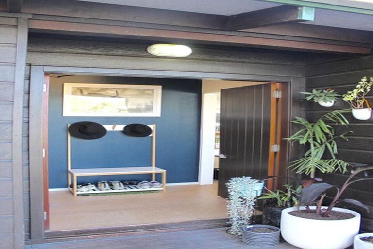 Photo of property in 10 Tokay Place, Huapai, Kumeu, 0810