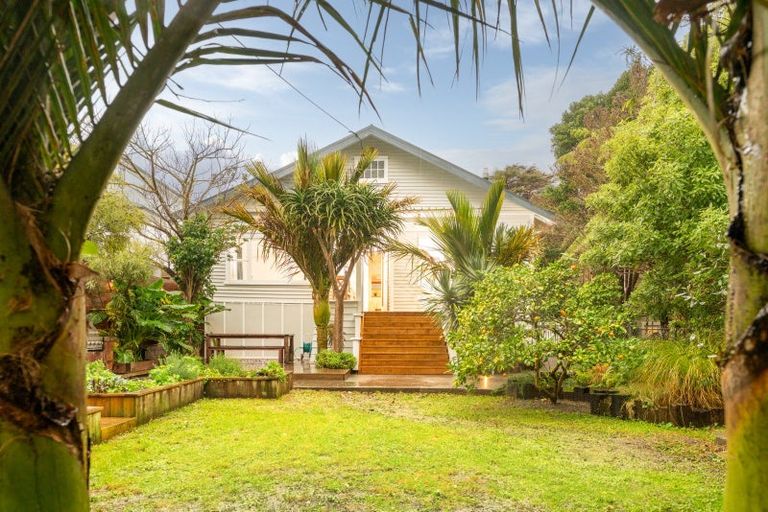 Photo of property in 1/121 Hataitai Road, Hataitai, Wellington, 6021