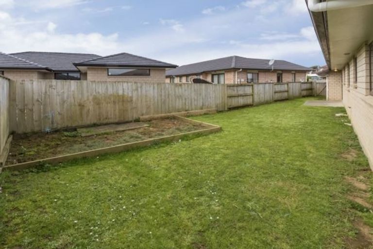 Photo of property in 16 Lili Road, Tuakau, 2121