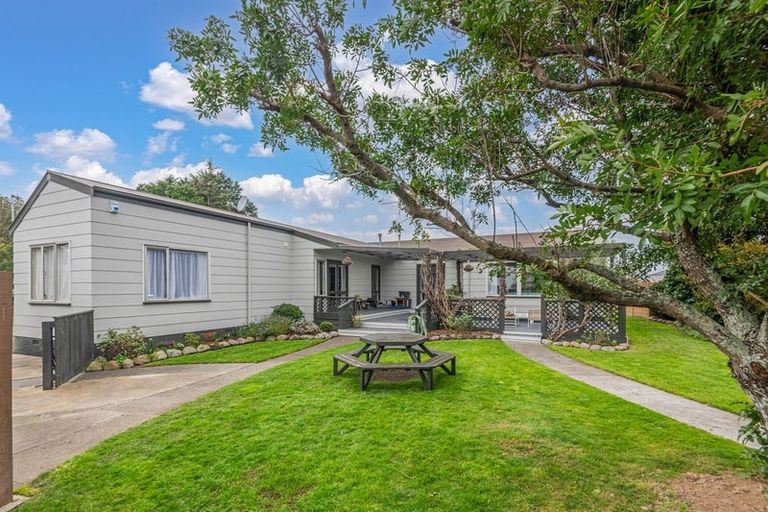 Photo of property in 31 Rosedale Crescent, Cloverlea, Palmerston North, 4412