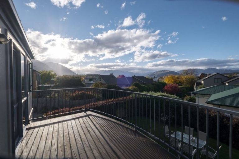 Photo of property in 77 Meadowstone Drive, Wanaka, 9305