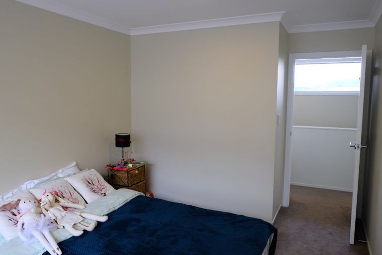 Photo of property in 102u3 Chester Road, Tawa, Wellington, 5028