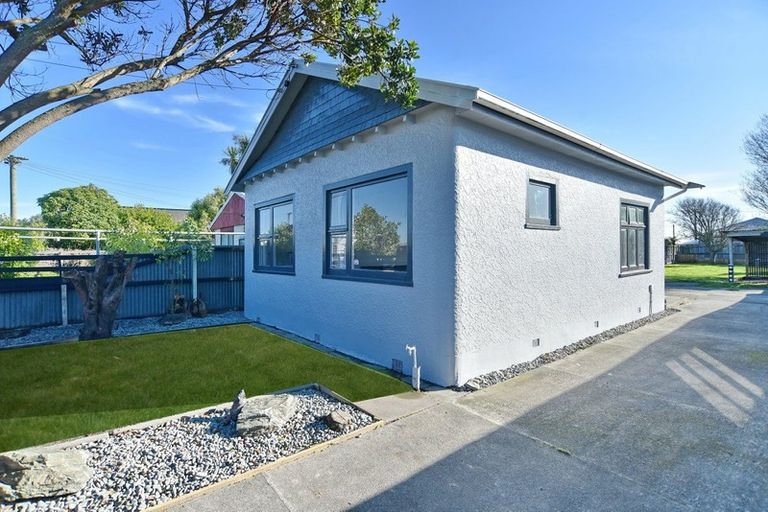 Photo of property in 16 Falcon Street, New Brighton, Christchurch, 8061