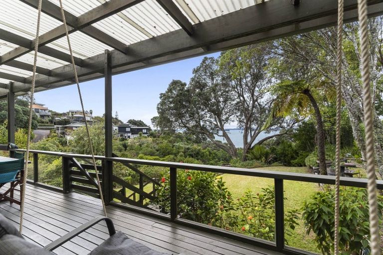 Photo of property in 14 Tui Vale Road, Shelly Park, Auckland, 2014