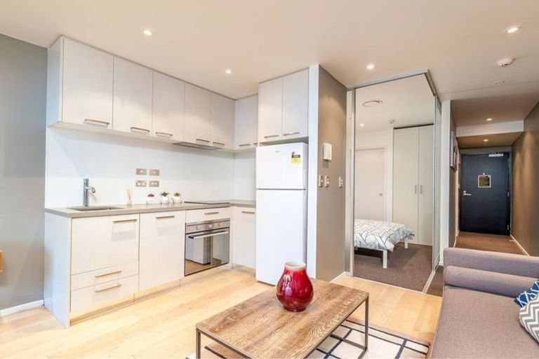 Photo of property in 17 Wakefield Road, Favona, Auckland, 2024