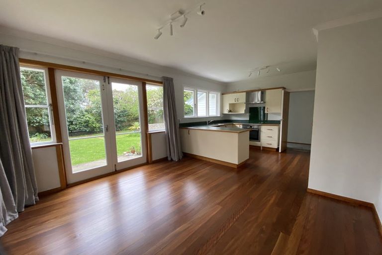 Photo of property in 53 Dundas Street, Seatoun, Wellington, 6022