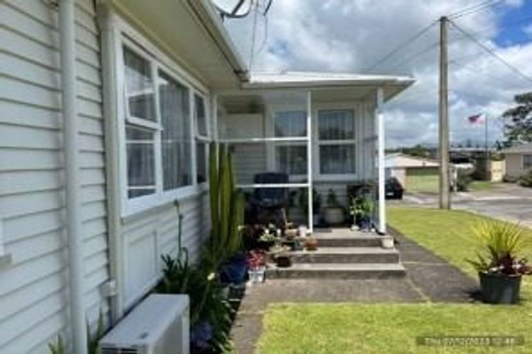 Photo of property in 7a Blenheim Place, Vogeltown, New Plymouth, 4310