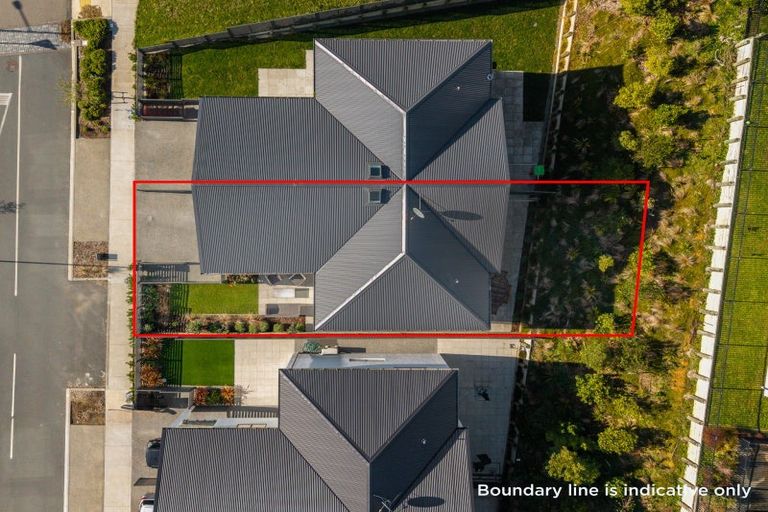 Photo of property in 3a Koreke Close, Kenepuru, 5022