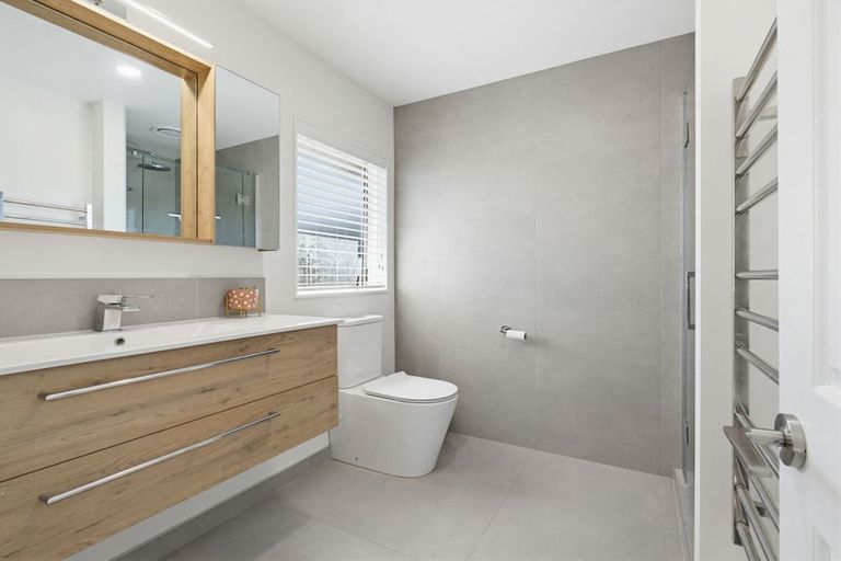 Photo of property in 27 Basley Road, Owhata, Rotorua, 3010