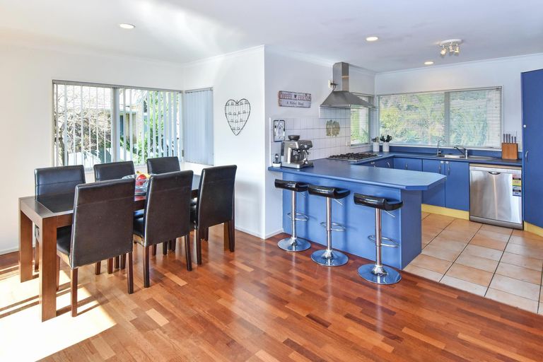 Photo of property in 35 Ridgeway Road, Pukekohe, 2120