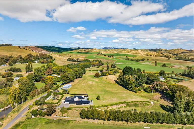 Photo of property in 10 Charlton Road, Te Awanga, 4102