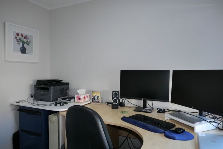 Photo of property in 20 Spackman Crescent, Paraparaumu, 5032