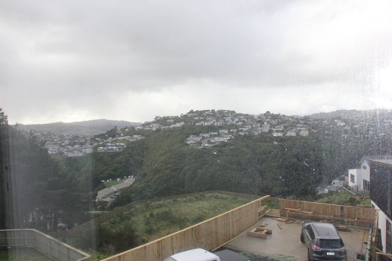 Photo of property in 15/62u Spenmoor Street, Newlands, Wellington, 6037