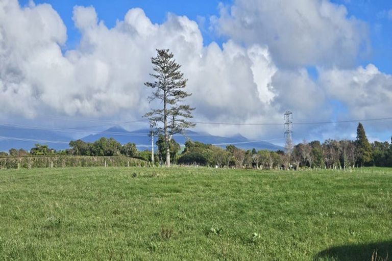 Photo of property in 1529 Egmont Road, Egmont Village, 4386