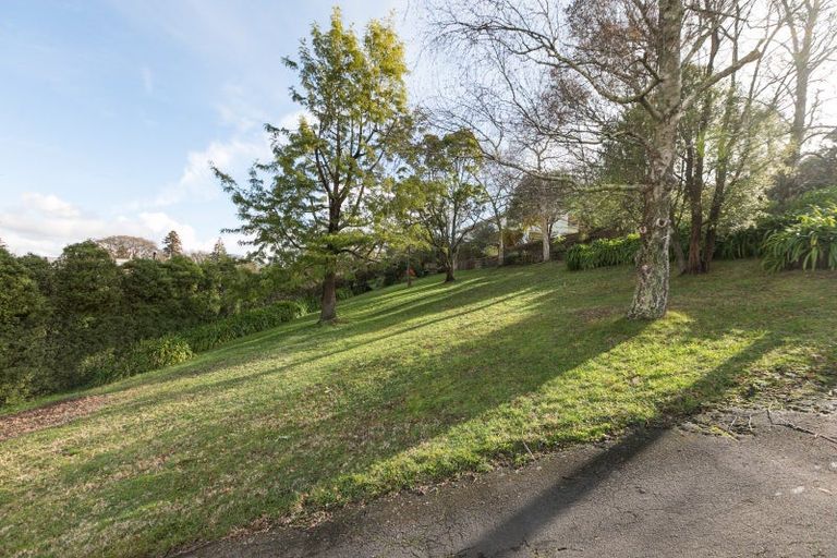 Photo of property in 6 Domain Road, Waipawa, 4210