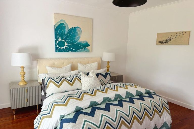 Photo of property in 21 Croydon Road, New Lynn, Auckland, 0600