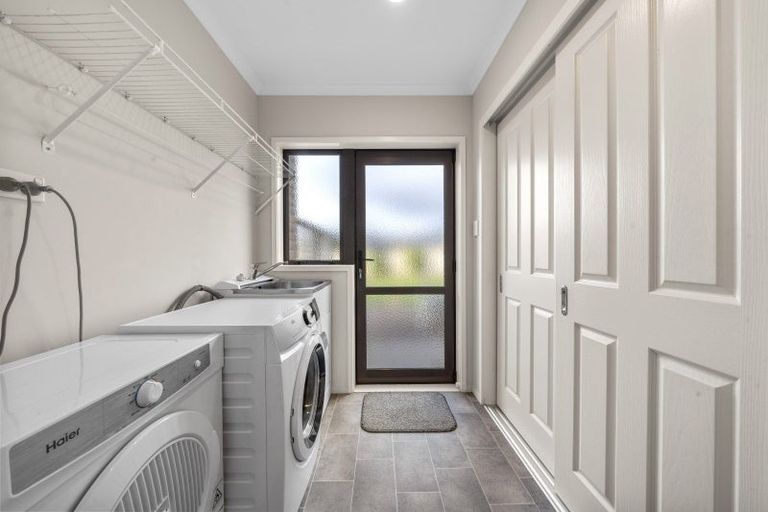 Photo of property in 110 Butcher Road, Pukekohe, 2120