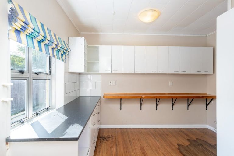 Photo of property in 38 Wainui Road, Waiwhetu, Lower Hutt, 5010