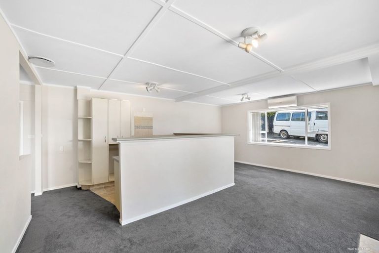 Photo of property in 217 Glamorgan Drive, Torbay, Auckland, 0630