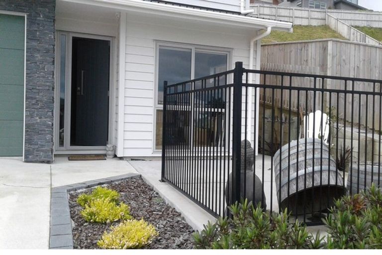 Photo of property in 9a Madeira Close, Whitby, Porirua, 5024