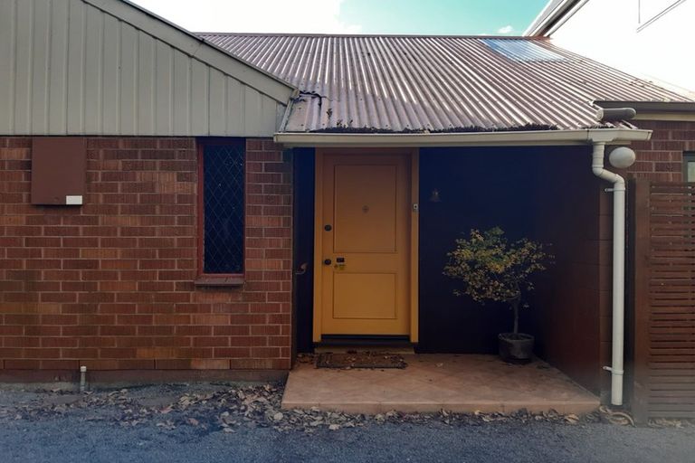 Photo of property in 135 Grahams Road, Burnside, Christchurch, 8053