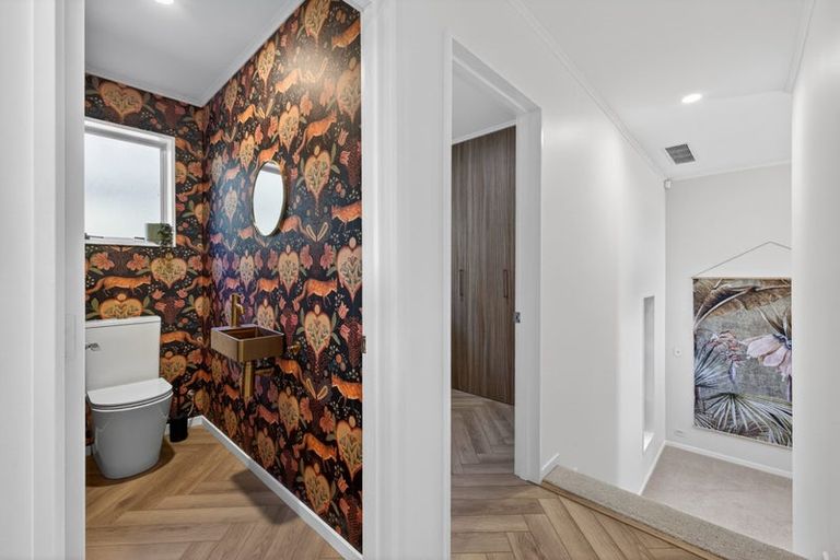 Photo of property in 1/35 Lookaway Place, Huntsbury, Christchurch, 8022