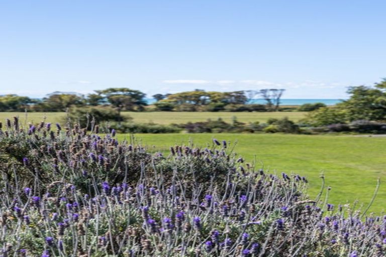 Photo of property in 10 Charlton Road, Te Awanga, 4102