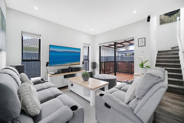 Photo of property in 11a Kent Road, Manurewa, Auckland, 2102