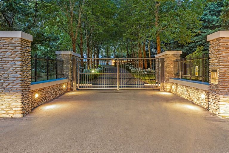 Photo of property in 71 Hussey Road, Northwood, Christchurch, 8051