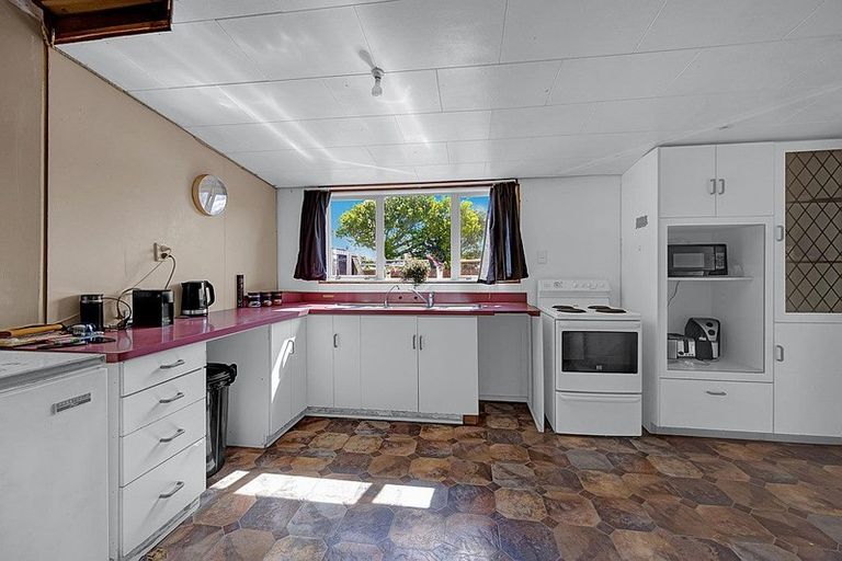 Photo of property in 57 Castle Street, Eltham, 4322