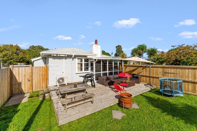 Photo of property in 27 Iti Street, Otaki, 5512