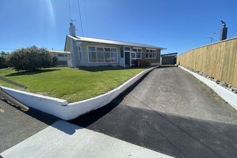 Photo of property in 16 Wavell Crescent, Lansdowne, Masterton, 5810