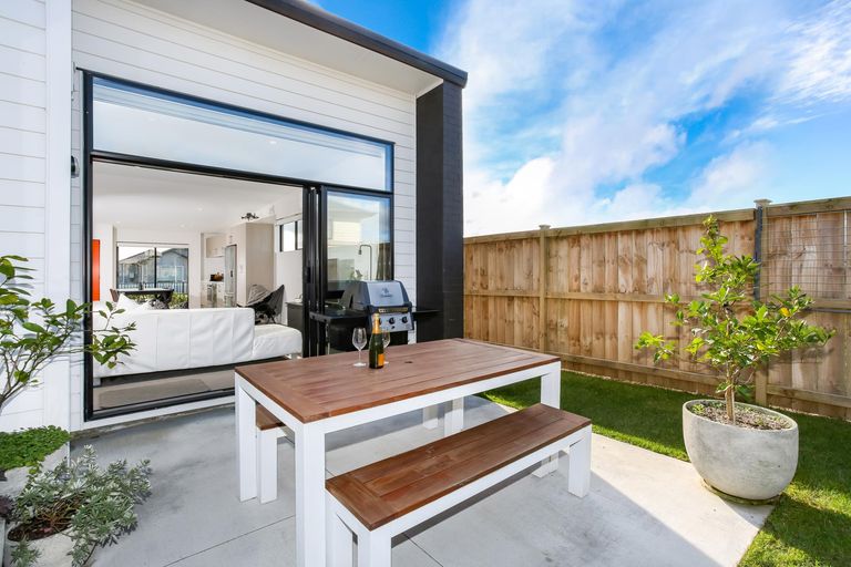 Photo of property in 12 Park Chester Road, Pukekohe, 2120