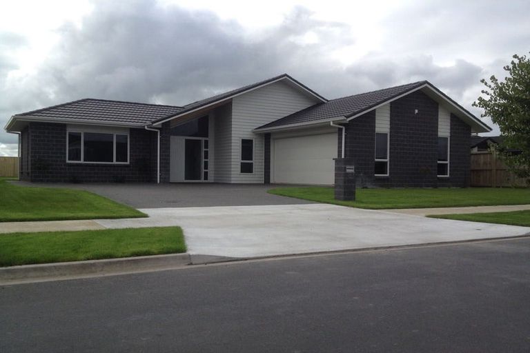 Photo of property in 8 Helen June Avenue, Flagstaff, Hamilton, 3210