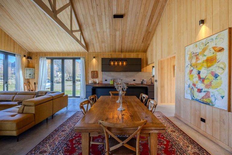 Photo of property in 2/19 Monteith Road, Albert Town, Wanaka, 9382