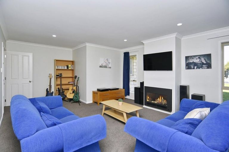 Photo of property in 29 Linkwater Way, Parklands, Christchurch, 8083