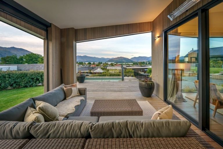 Photo of property in Meadowstone Alpha Series, 12 Jade Drive, Wanaka, 9305