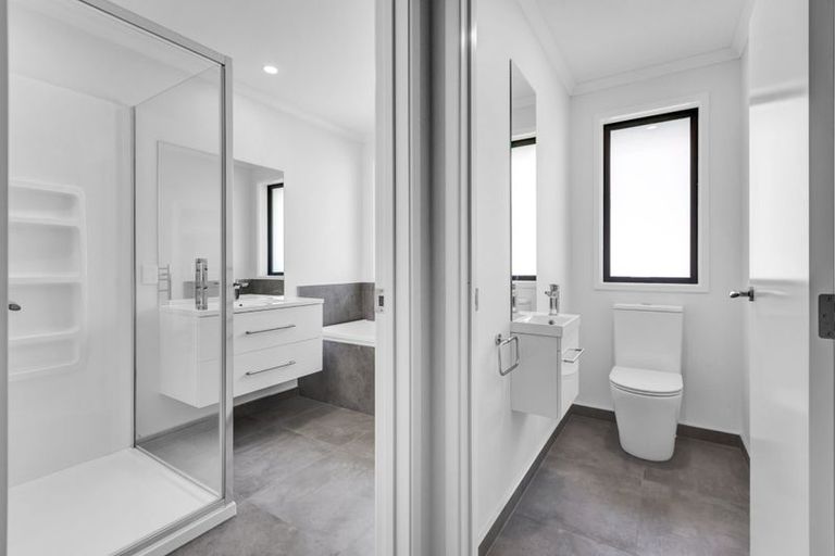 Photo of property in 26 Sycamore Grove, Lower Vogeltown, New Plymouth, 4310