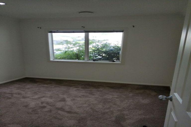 Photo of property in 4 Comber Place, Johnsonville, Wellington, 6037