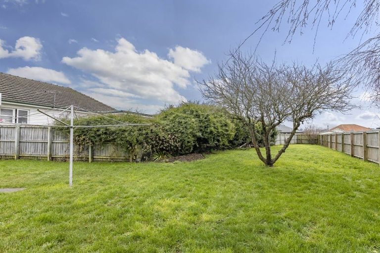 Photo of property in 13 Huia Street, Riccarton, Christchurch, 8041
