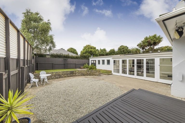 Photo of property in 18 Margaret Street, Roslyn, Palmerston North, 4414